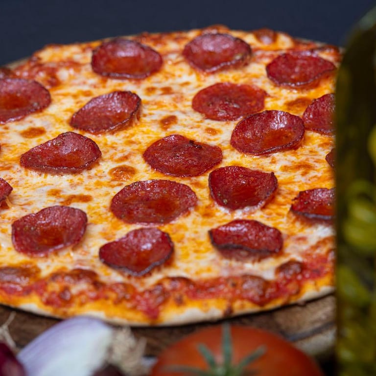 Convenient Takeout Options for Pizza and Mediterranean Cuisine